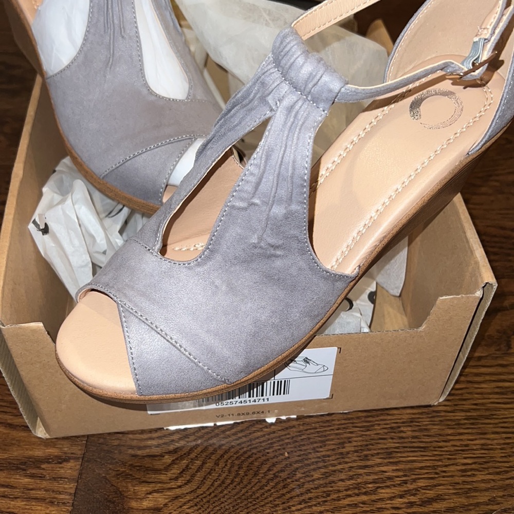 Journee Collection - Picture 2 of 7